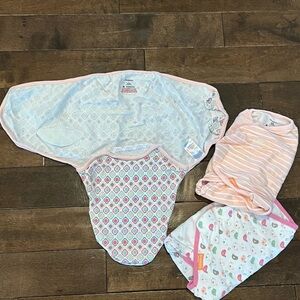 NWOT Baby Swaddle Blanket Set in Pink and White